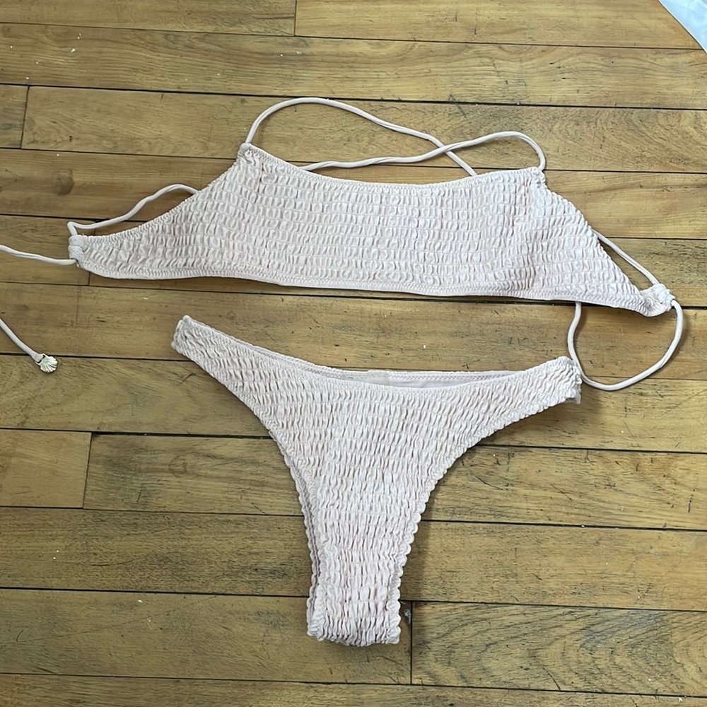 Sarah’s day x white fox swim bikini